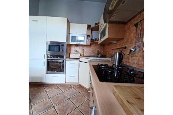 Gliwice, Chudoby, Apartament 112 mkw. w odrestaurowanej kamiennicy