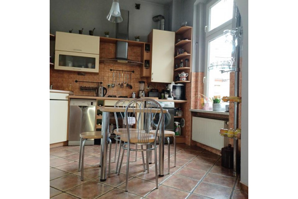 Gliwice, Chudoby, Apartament 112 mkw. w odrestaurowanej kamiennicy