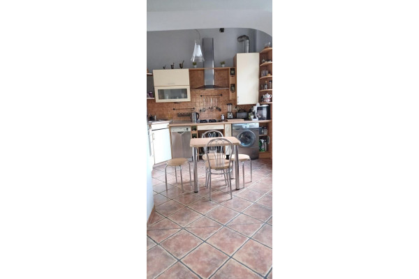 Gliwice, Chudoby, Apartament 112 mkw. w odrestaurowanej kamiennicy