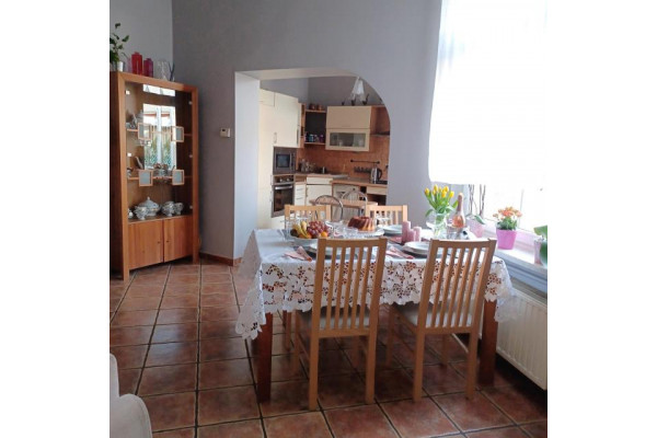Gliwice, Chudoby, Apartament 112 mkw. w odrestaurowanej kamiennicy