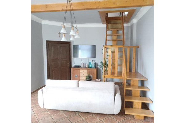 Gliwice, Chudoby, Apartament 112 mkw. w odrestaurowanej kamiennicy