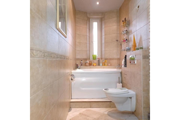 Gliwice, Chudoby, Apartament 112 mkw. w odrestaurowanej kamiennicy
