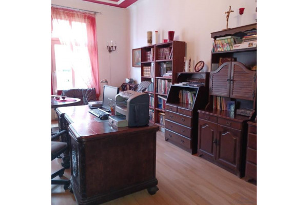 Gliwice, Chudoby, Apartament 112 mkw. w odrestaurowanej kamiennicy