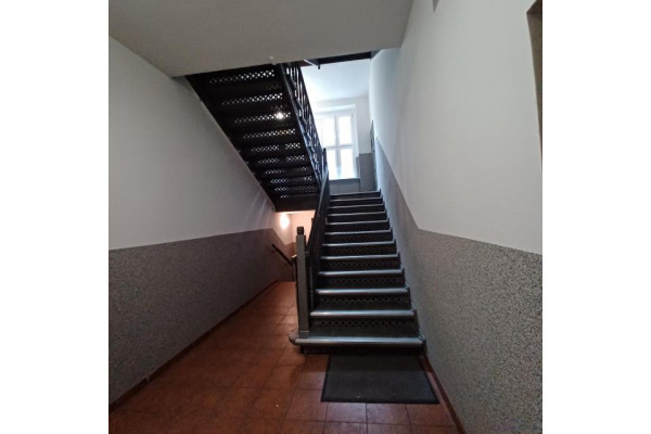 Gliwice, Chudoby, Apartament 112 mkw. w odrestaurowanej kamiennicy