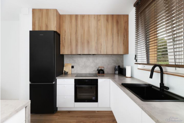 bielski, Wilkowice, Sielska, Dom w zabudowie bliźniaczej w Wilkowicach