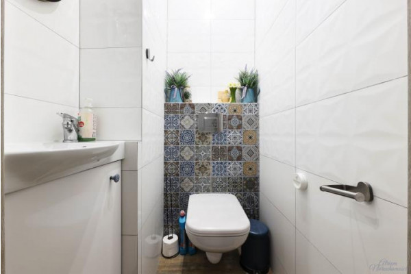 Bielsko-Biała, Kamienica, Roztoki, Czteropokojowe mieszkania w niskim bloku